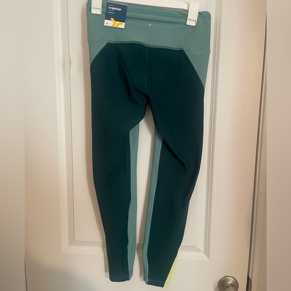Women’s Old Navy Active 7/8 Workout Leggings Activewear Green Multi Color Sz M - Picture 6 of 9